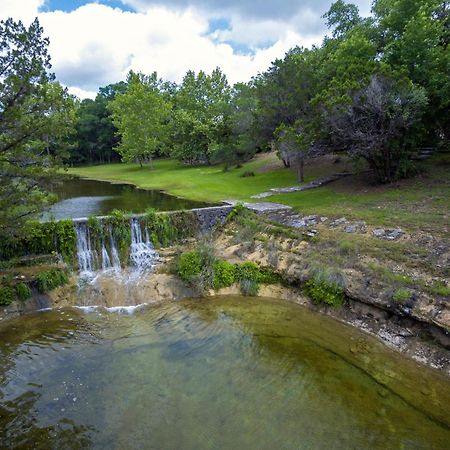 Falls Log Home Wimberley Kültér fotó