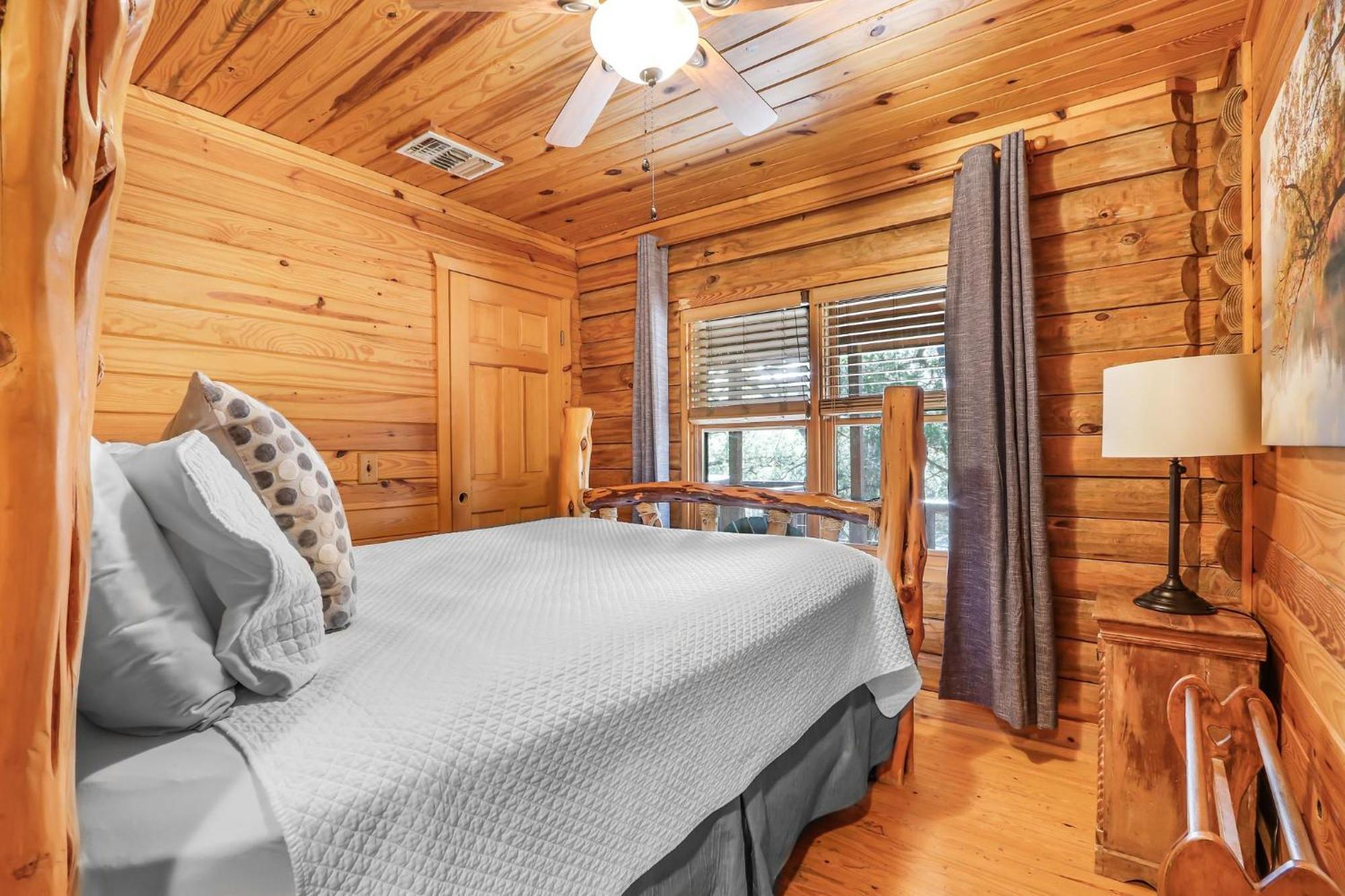 Falls Log Home Wimberley Kültér fotó
